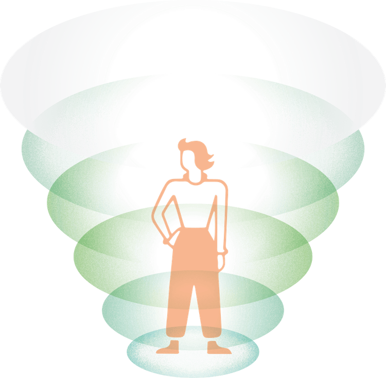 Person, die vor einem Trichter steht